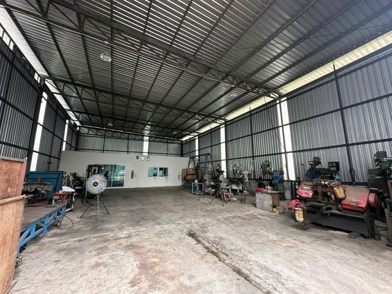 ขายโรงงาน 3 ไร่ พร้อมใบอนุญาต รง. 4 บางพระ ศรีราชา ชลบุรี, ชลบุรี, บางพระ, ศรีราชา, ชลบุรี, 1,125 ตร.ม., โกดัง-โรงงาน ขาย, โดย ดุสิต แสงฟ้า, 500165301 - DDproperty.com