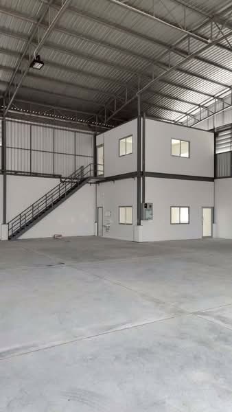 ให้เช่าโกดัง 550 ตรม. ใกล้แยกนพวงศ์2 ลาดหลุมแก้ว ปทุมธานี, Pathum Thani, Lat Lum Kaeo, Lat Lum Kaeo, Pathum Thani, , 550 sqm, Warehouse/Factory For Rent, by Dusit Saengfa, 500165304 - DDproperty.com