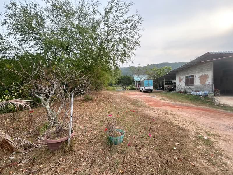 บ้านเดี่ยวพร้อมที่ดินท่าใหม่ จันทบุรี, Chanthaburi, Khlong Khut, Tha Mai, Chanthaburi, 1 Bedroom, 100 sqm, Single Detached House For Sale, by The Best Property เอ, 500165362 - DDproperty.com