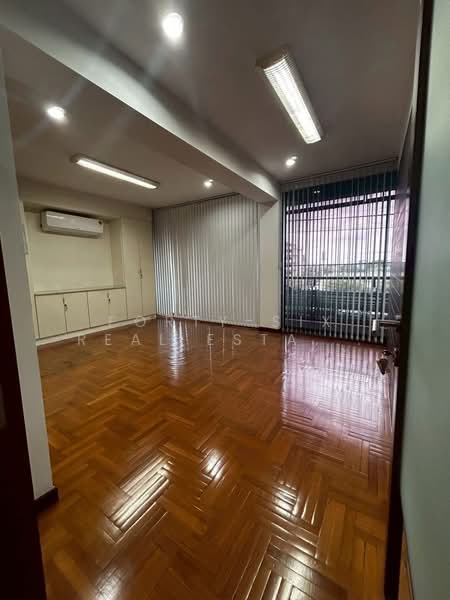 โชว์รูม/ ออฟฟิศ ทำเลดี ติดถนน ไม่ต้องเข้าซอย ขาย / ให้เช่า (FOR SALE/RENT), สมุทรปราการ, ราชาเทวะ, บางพลี, สมุทรปราการ, 860 ตร.ม., โกดัง-โรงงาน ให้เช่า, โดย Forty-Six Real Estate Group, 500165366 - DDproperty.com