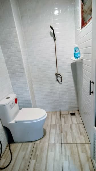 Nilubon Ville, Samut Prakan, Thepharak Road, Bangphli Yai, Bang Plee, Samut Prakan, 2 Bedrooms, 100 sqm, Townhouse For Sale, by The Best Property ต้น, 500165383 - DDproperty.com