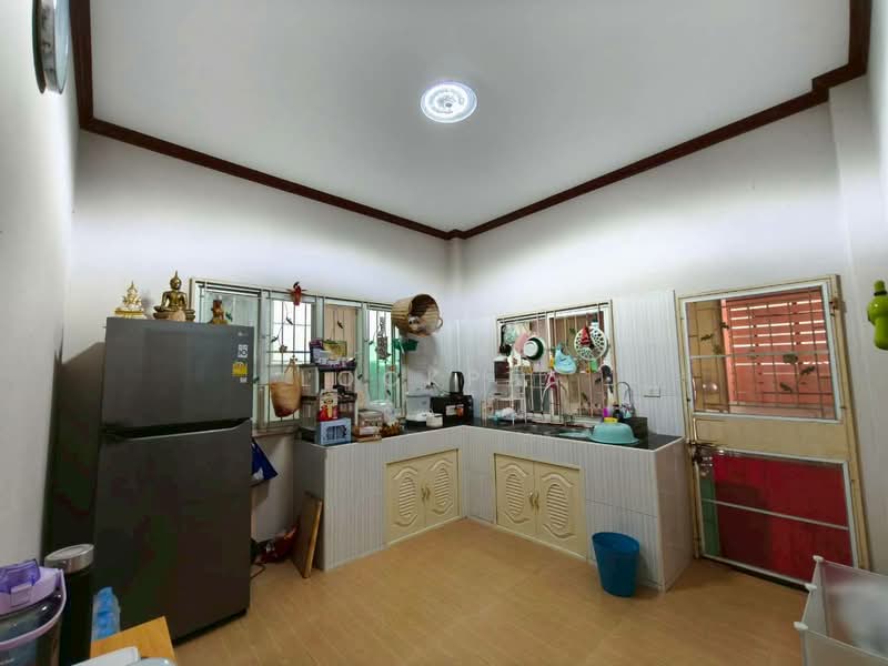 ขายบ้านเดี่ยวทำเลดี สัตหีบ-เตาถ่าน ใกล้ถนนสุขุมวิทเพียง 4 นาที!! พื้นที่กว้าง เดินทางสะดวก, Chon Buri (Pattaya), Sattahip, Sattahip, Chon Buri (Pattaya), 3 Bedrooms, 108 sqm, Single Detached House For Sale, by Lookpla, 500165393 - DDproperty.com