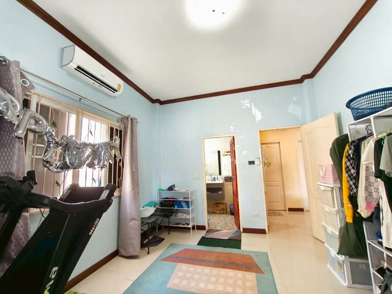 ขายบ้านเดี่ยวทำเลดี สัตหีบ-เตาถ่าน ใกล้ถนนสุขุมวิทเพียง 4 นาที!! พื้นที่กว้าง เดินทางสะดวก, ชลบุรี, สัตหีบ, สัตหีบ, ชลบุรี, 108 ตร.ม., บ้านเดี่ยว ขาย, โดย Lookpla, 500165393 - DDproperty.com