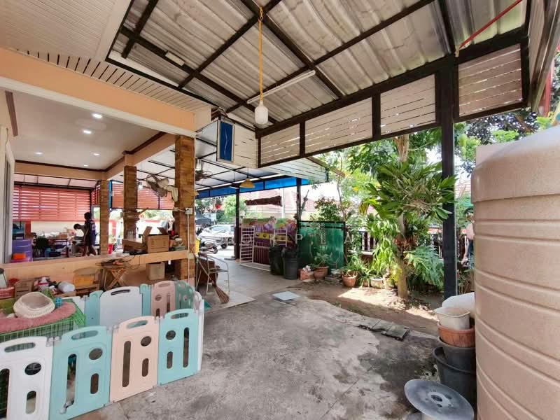 ขายบ้านเดี่ยวทำเลดี สัตหีบ-เตาถ่าน ใกล้ถนนสุขุมวิทเพียง 4 นาที!! พื้นที่กว้าง เดินทางสะดวก, Chon Buri (Pattaya), Sattahip, Sattahip, Chon Buri (Pattaya), 3 Bedrooms, 108 sqm, Single Detached House For Sale, by Lookpla, 500165393 - DDproperty.com