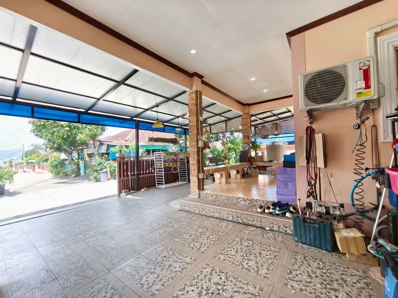 ขายบ้านเดี่ยวทำเลดี สัตหีบ-เตาถ่าน ใกล้ถนนสุขุมวิทเพียง 4 นาที!! พื้นที่กว้าง เดินทางสะดวก, ชลบุรี, สัตหีบ, สัตหีบ, ชลบุรี, 108 ตร.ม., บ้านเดี่ยว ขาย, โดย Lookpla, 500165393 - DDproperty.com