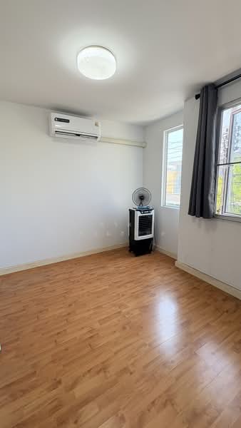 The Connect 9 Kaset-Nawamin, Bangkok, Soi Prasertmanukit 48, Khlong Kum, Bueng Kum, Bangkok, 2 Bedrooms, 18 sqm, Townhouse For Sale, by Chawich Jeamsakon, 500165395 - DDproperty.com
