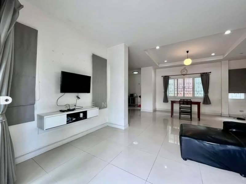 ให้เช่าบ้านเดี่ยว 2ชั้น หมู่บ้านนันทร์นรินทร์ ดอนเมือง นาวง-สรงประภา ใกล้ ม.รังสิต, Pathum Thani, Lak Hok, Muang Pathum Thani, Pathum Thani, 3 Bedrooms, 144 sqm, Single Detached House For Rent, by Narong Chutianankasem, 500165398 - DDproperty.com