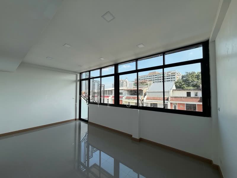 ให้เช่าทาวน์โฮม 4 ชั้น ทำเลดี ติดไบเทค บางนา, Bangkok, Bang Na Tai, Bang Na, Bangkok, 7 Bedrooms, 250 sqm, Townhouse For Rent, by Forty-Six Real Estate Group, 500165401 - DDproperty.com