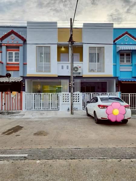 Baan Fah Rangsit Klong 4 : บ้านฟ้ารังสิต คลอง 4, ปทุมธานี, ทางหลวงแผ่นดินหมายเลข 305 ต.บึงยี่โถ อ.ธัญบุรี จ.ปทุมธานี, บึงยี่โถ, ธัญบุรี, ปทุมธานี, 64 ตร.ม., ทาวน์เฮ้าส์ ขาย, โดย สรภพ ยอดไชย (สีฝุ่น), 500165422 - DDproperty.com