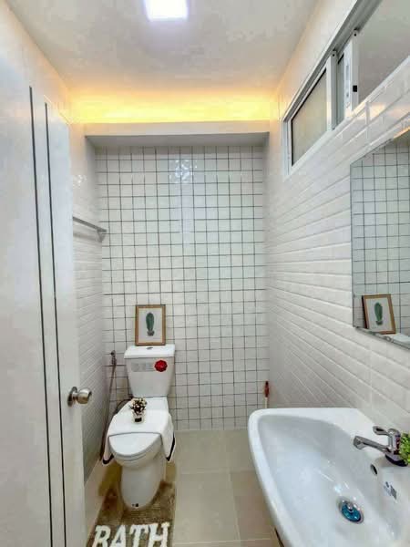 Baan Fah Rangsit Klong 4, Pathum Thani, ทางหลวงแผ่นดินหมายเลข 305 ต.บึงยี่โถ อ.ธัญบุรี จ.ปทุมธานี, Bang Yitho, Thanyaburi, Pathum Thani, 2 Bedrooms, 64 sqm, Townhouse For Sale, by สรภพ ยอดไชย (สีฝุ่น), 500165422 - DDproperty.com