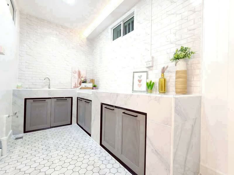 Baan Fah Rangsit Klong 4, Pathum Thani, ทางหลวงแผ่นดินหมายเลข 305 ต.บึงยี่โถ อ.ธัญบุรี จ.ปทุมธานี, Bang Yitho, Thanyaburi, Pathum Thani, 2 Bedrooms, 64 sqm, Townhouse For Sale, by สรภพ ยอดไชย (สีฝุ่น), 500165422 - DDproperty.com