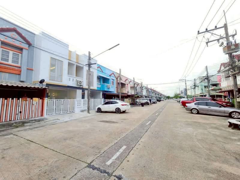 Baan Fah Rangsit Klong 4 : บ้านฟ้ารังสิต คลอง 4, ปทุมธานี, ทางหลวงแผ่นดินหมายเลข 305 ต.บึงยี่โถ อ.ธัญบุรี จ.ปทุมธานี, บึงยี่โถ, ธัญบุรี, ปทุมธานี, 64 ตร.ม., ทาวน์เฮ้าส์ ขาย, โดย สรภพ ยอดไชย (สีฝุ่น), 500165422 - DDproperty.com