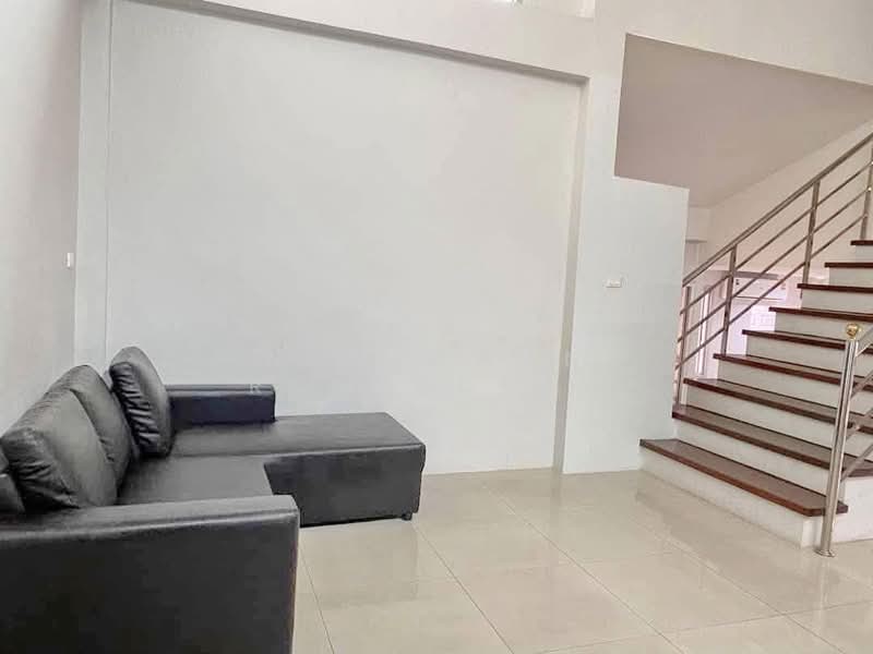 ให้เช่า บ้านเดี่ยว 2 ชั้น ซอยอ่อนนุช 44 ใกล้ BTS อ่อนนุช, Bangkok, Bang Chak, Phra Khanong, Bangkok, 3 Bedrooms, 300 sqm, Single Detached House For Rent, by Noppawan Ruangdech, 500165436 - DDproperty.com