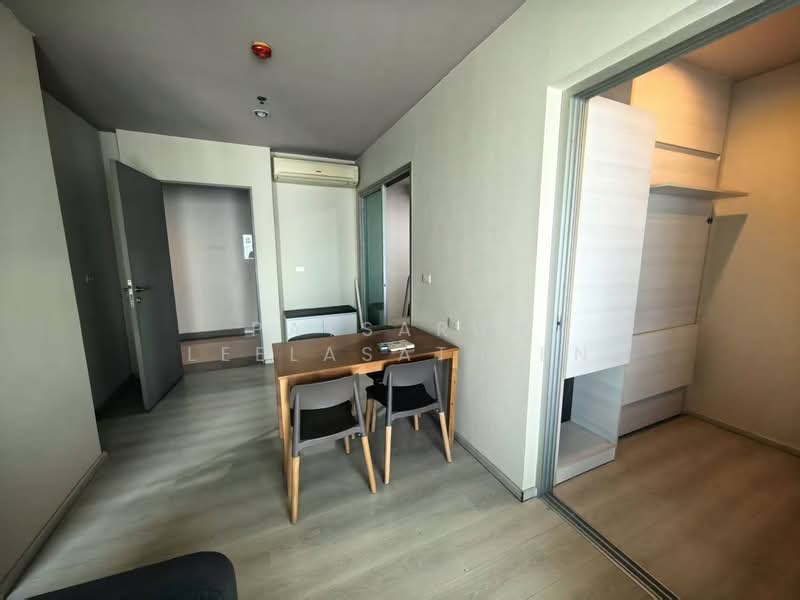 Life Ratchadapisek, Bangkok, 279 Ratchadapisaek Road, Huai Khwang, Huai Khwang, Bangkok, 2 Bedrooms, 47 sqm, Condo For Rent, by Patsarun Leelasathien, 500165437 - DDproperty.com