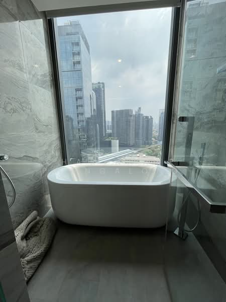 LAVIQ Sukhumvit 57, Bangkok, Soi Sukhumvit 57, Sukhumvit Road, Khlong Tan Nua, Watthana, Bangkok, 3 Bedrooms, 120 sqm, Condo For Rent, by Charinthip Phungalong, 500165470 - DDproperty.com