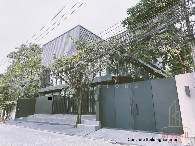 Newly renovated commercial building on Soi Ratchadaphisek 32, Bangkok, Chan Kasem, Chatuchak, Bangkok, , 1,200 sqm, Shophouse For Rent, by Charinthip Phungalong, 500165486 - DDproperty.com