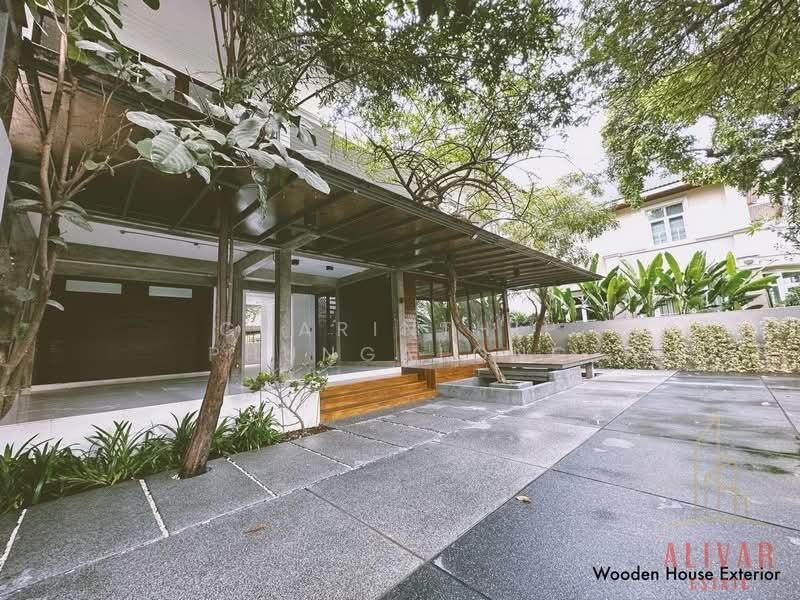 Newly renovated commercial building on Soi Ratchadaphisek 32, Bangkok, Chan Kasem, Chatuchak, Bangkok, , 1,200 sqm, Shophouse For Rent, by Charinthip Phungalong, 500165486 - DDproperty.com