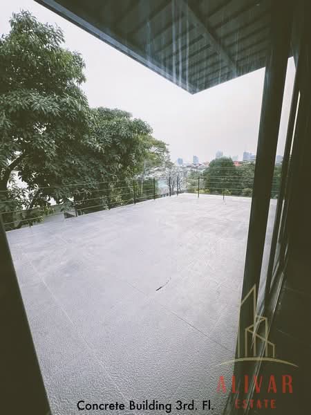 Newly renovated commercial building on Soi Ratchadaphisek 32, Bangkok, Chan Kasem, Chatuchak, Bangkok, , 1,200 sqm, Shophouse For Rent, by Charinthip Phungalong, 500165486 - DDproperty.com