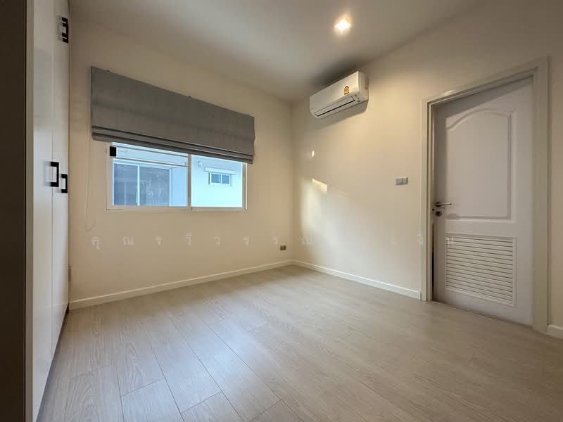 Perfect Place Ramkhamhaeng-Suvarnabhumi 3, Bangkok, Wat Arun, Bangkok Yai, Bangkok, 4 Bedrooms, 260 sqm, Single Detached House For Rent, by คุณรวีวรรณ อู่เงิน, 500165511 - DDproperty.com