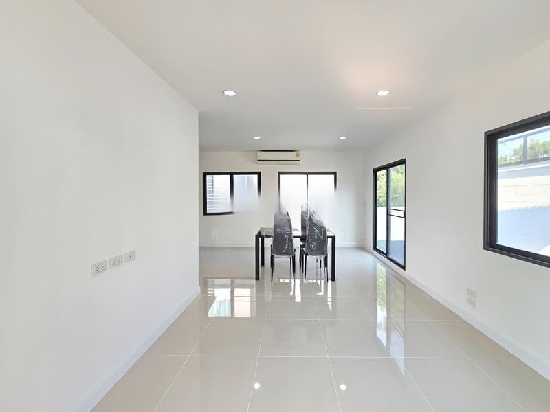 Pave Ramintra-Wongwaen, Bangkok, Soi Karnchanapisek Expressway, O-Ngoen, Sai Mai, Bangkok, 3 Bedrooms, 168 sqm, Single Detached House For Sale, by NRagent, 500165512 - DDproperty.com