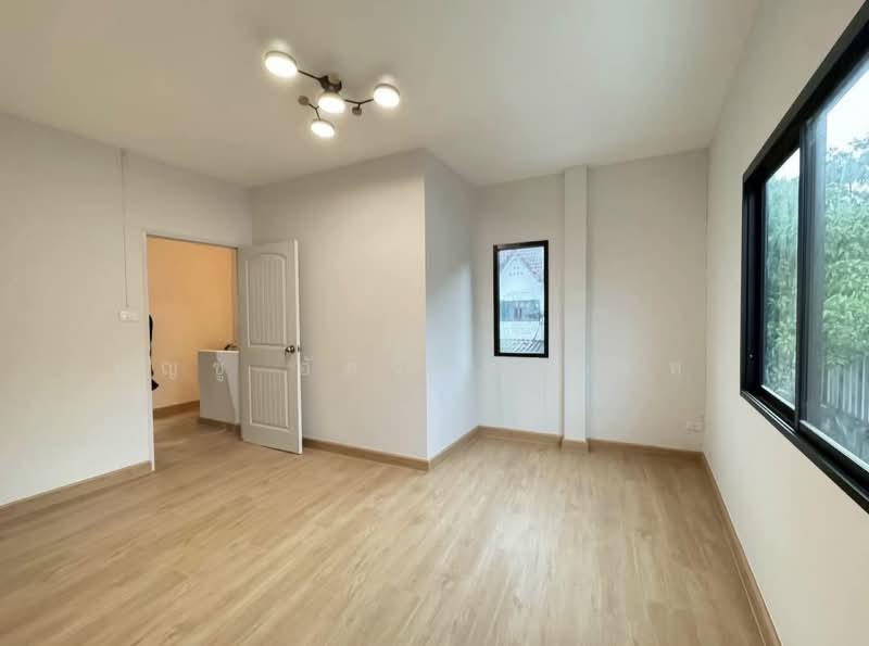 ขายถูก ทาวน์เฮาส์หลังมุม เนื้อที่เยอะมาก รีโนเวทใหม่กริบ พร้อมเข้าอยู่, กรุงเทพ, เพชรเกษม 114, หนองค้างพลู, หนองแขม, กรุงเทพ, 190 ตร.ม., ทาวน์เฮ้าส์ ขาย, โดย บุญชู อัศวฤทธิพรหม์, 500165519 - DDproperty.com