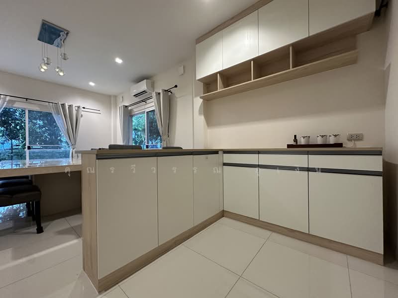Perfect Place Ramkhamhaeng-Suvarnabhumi 3, Bangkok, Wat Arun, Bangkok Yai, Bangkok, 4 Bedrooms, 260 sqm, Single Detached House For Sale, by คุณรวีวรรณ อู่เงิน, 500165520 - DDproperty.com