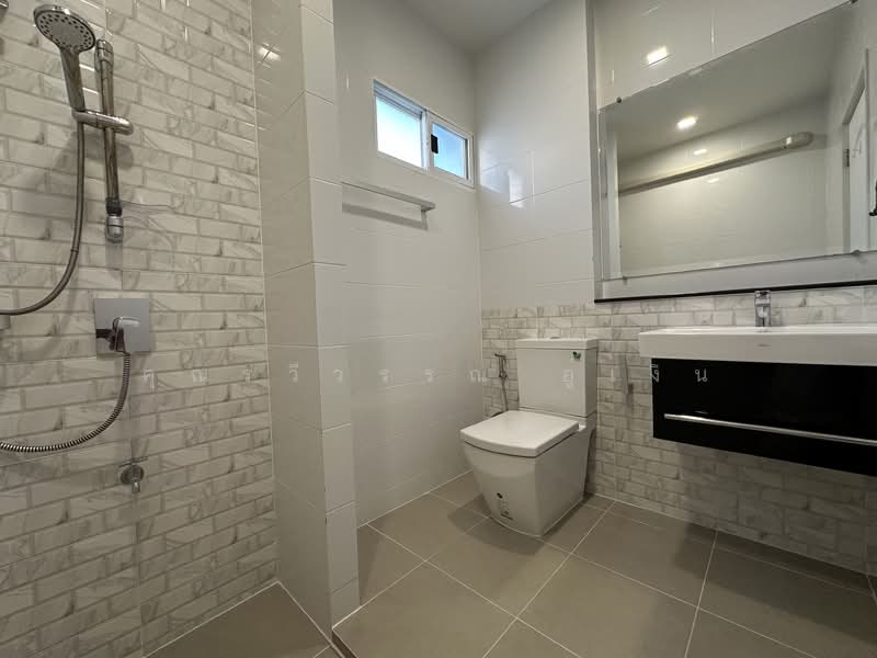 Perfect Place Ramkhamhaeng-Suvarnabhumi 3, Bangkok, Wat Arun, Bangkok Yai, Bangkok, 4 Bedrooms, 260 sqm, Single Detached House For Sale, by คุณรวีวรรณ อู่เงิน, 500165520 - DDproperty.com