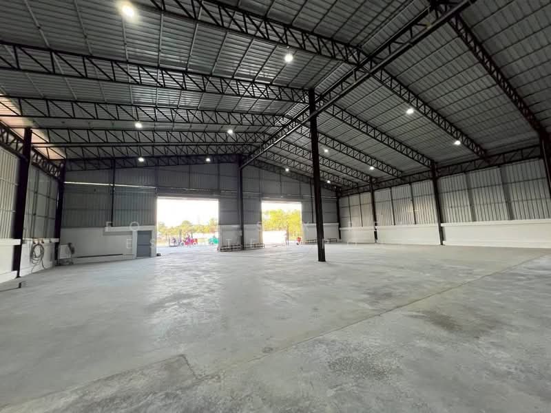 โกดังสร้างใหม่ให้เช่า! เขตหนองจอก สุวินทวงศ์ กรุงเทพมหานคร พื้นที่ใช้สอยทั้งหมด 2,400 ตรม., กรุงเทพ, มีนบุรี, มีนบุรี, กรุงเทพ, 2,400 ตร.ม., โกดัง-โรงงาน ให้เช่า, โดย Forty-Six Real Estate Group, 500165525 - DDproperty.com