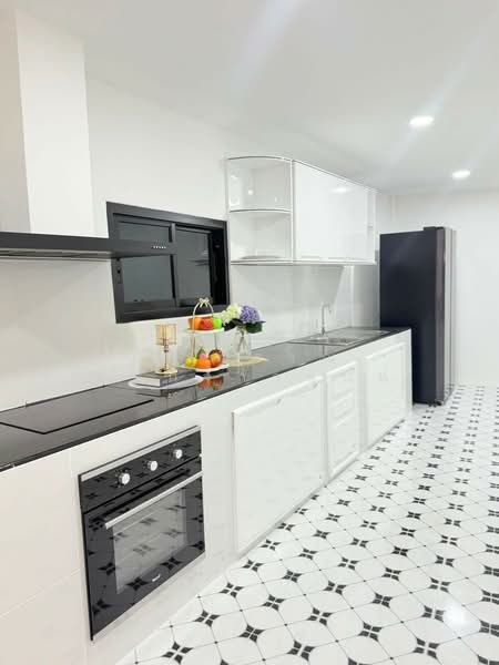 บ้านเดี่ยวพลูวิลล่า ซอยเขาน้อย-พัทยา, Chon Buri (Pattaya), Nong Pru, Bang Lamung (Pattaya), Chon Buri (Pattaya), 3 Bedrooms, 268 sqm, Single Detached House For Sale, by ปรวรรณ ธนกิจวานนท์, 500165529 - DDproperty.com