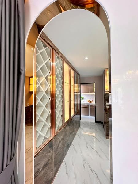 บ้านพลูวิลล่า 2 ชั้น พัทยากลางฝั่งทะเล, ชลบุรี, สุขุมวิท พัทยากลาง-พัทยาใต้, หนองปรือ, บางละมุง, ชลบุรี, 320 ตร.ม., บ้านเดี่ยว ขาย, โดย ปรวรรณ ธนกิจวานนท์, 500165532 - DDproperty.com