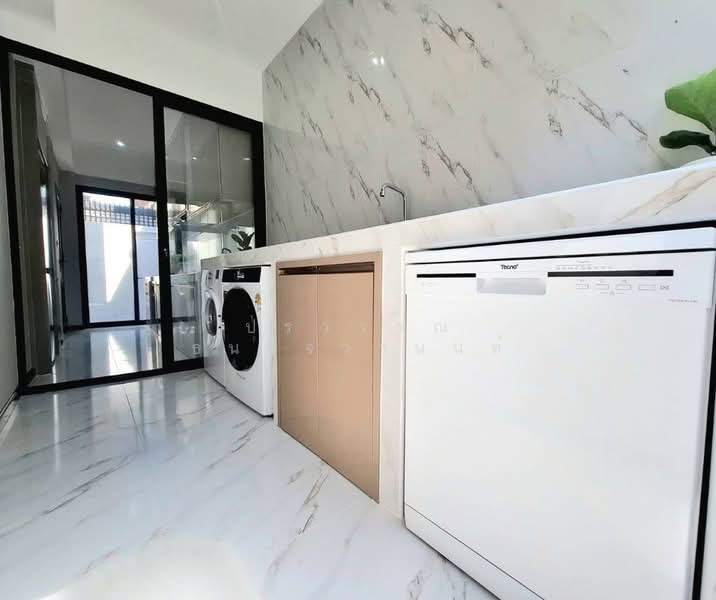 บ้านพลูวิลล่า 2 ชั้น พัทยากลางฝั่งทะเล, ชลบุรี, สุขุมวิท พัทยากลาง-พัทยาใต้, หนองปรือ, บางละมุง, ชลบุรี, 320 ตร.ม., บ้านเดี่ยว ขาย, โดย ปรวรรณ ธนกิจวานนท์, 500165532 - DDproperty.com