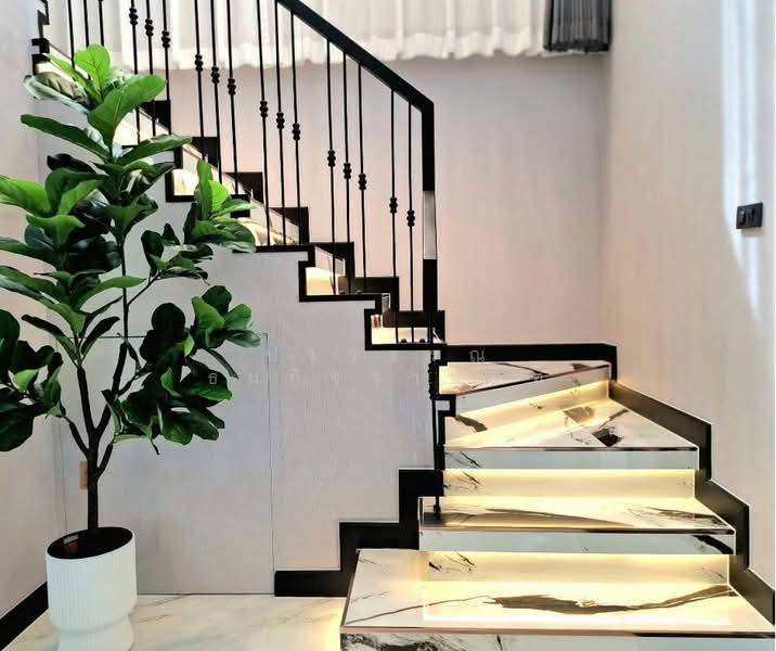 บ้านพลูวิลล่า 2 ชั้น พัทยากลางฝั่งทะเล, Chon Buri (Pattaya), สุขุมวิท พัทยากลาง-พัทยาใต้, Nong Pru, Bang Lamung (Pattaya), Chon Buri (Pattaya), 4 Bedrooms, 320 sqm, Single Detached House For Sale, by ปรวรรณ ธนกิจวานนท์, 500165532 - DDproperty.com