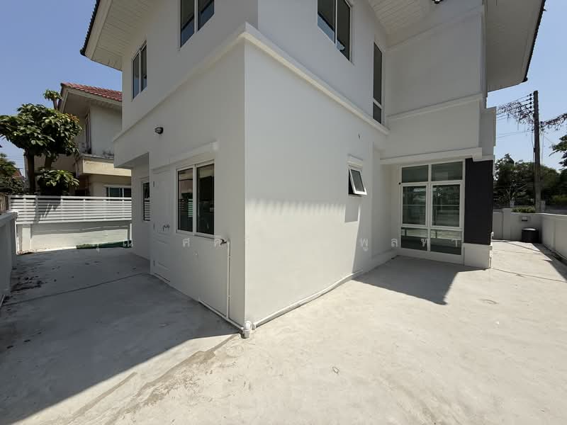 Perfect Place Manirin Lake & Park Ratchapruek – Tiwanon, Pathum Thani, Saphan Nonthaburi-Bang Bua Thong Road (Road 345), Bang Khu Wat, Muang Pathum Thani, Pathum Thani, 4 Bedrooms, 220 sqm, Single Detached House For Sale, by คุณ ศศิวิภา พูลทา, 500165535 - DDproperty.com
