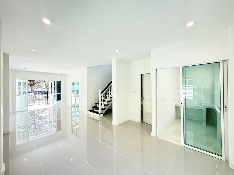 Perfect Place Manirin Lake & Park Ratchapruek – Tiwanon, Pathum Thani, Saphan Nonthaburi-Bang Bua Thong Road (Road 345), Bang Khu Wat, Muang Pathum Thani, Pathum Thani, 4 Bedrooms, 220 sqm, Single Detached House For Sale, by คุณ ศศิวิภา พูลทา, 500165535 - DDproperty.com