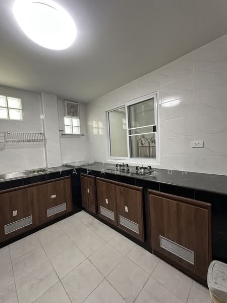 Sri Krung Rama 3 Estate, Bangkok, พระราม 3, Chong Nonsi, Yan Nawa, Bangkok, 5 Bedrooms, 400 sqm, Townhouse For Rent, by Napittha Tiyapanitkun, 500165545 - DDproperty.com