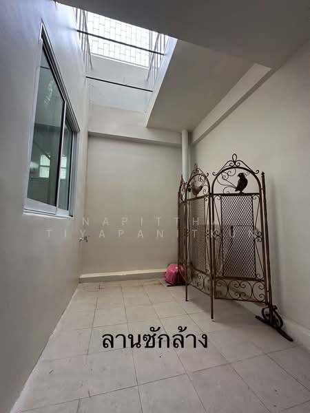Sri Krung Rama 3 Estate, Bangkok, พระราม 3, Chong Nonsi, Yan Nawa, Bangkok, 5 Bedrooms, 400 sqm, Townhouse For Rent, by Napittha Tiyapanitkun, 500165545 - DDproperty.com