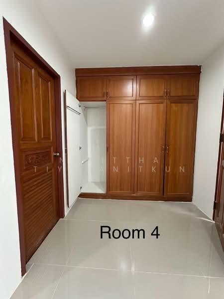 Sri Krung Rama 3 Estate, Bangkok, พระราม 3, Chong Nonsi, Yan Nawa, Bangkok, 5 Bedrooms, 400 sqm, Townhouse For Rent, by Napittha Tiyapanitkun, 500165545 - DDproperty.com