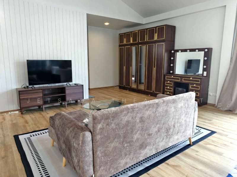 Mantana Motorway-Rama 9, Bangkok, 9 Bangkok-Chon Buri New Line, Thab Yao, Lat Krabang, Bangkok, 6 Bedrooms, 388 sqm, Single Detached House For Sale, by Jetsada Theamphet, 500165546 - DDproperty.com