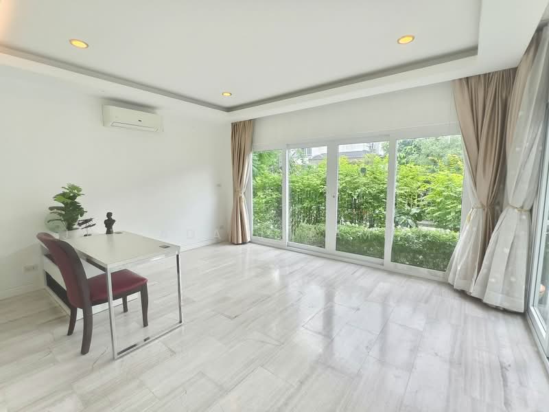 Mantana Motorway-Rama 9, Bangkok, 9 Bangkok-Chon Buri New Line, Thab Yao, Lat Krabang, Bangkok, 6 Bedrooms, 388 sqm, Single Detached House For Sale, by Jetsada Theamphet, 500165546 - DDproperty.com