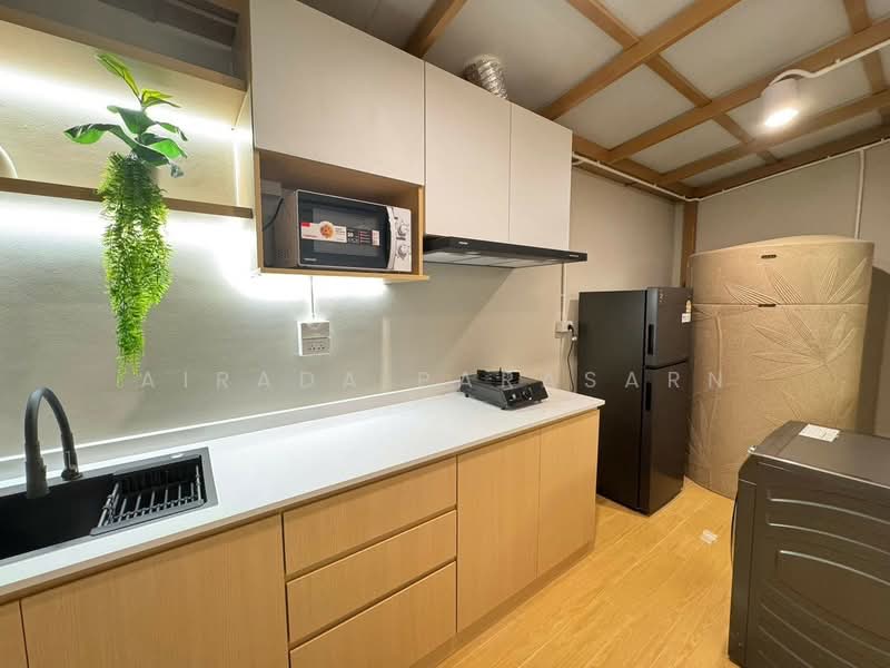 PLEX Onnut - Wongwaen, Bangkok, Sukhaphiban 2 Road, Dok Mai, Prawet, Bangkok, 3 Bedrooms, 150 sqm, Townhouse For Rent, by Airada Parasarn, 500165549 - DDproperty.com