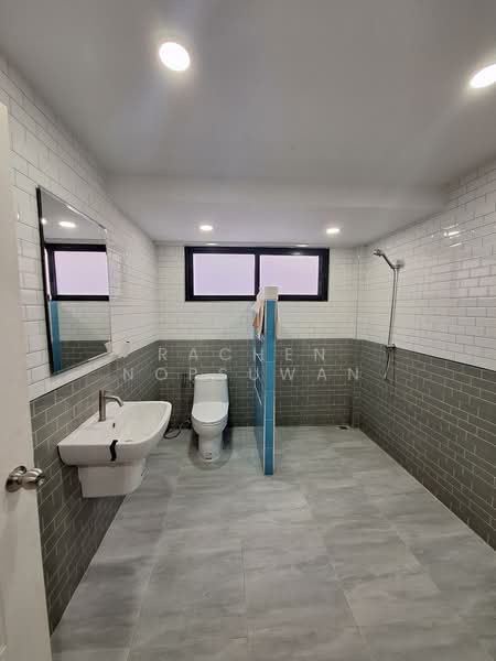 Sammakon Ramkhamhaeng, Bangkok, Ramkhamhaeng Road, Saphan Sung, Saphan Sung, Bangkok, 3 Bedrooms, 160 sqm, Single Detached House For Rent, by Rachen Nopsuwan, 500165553 - DDproperty.com