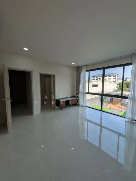 บ้านเดี่ยว ซอยลาซาล 43, กรุงเทพ, บางนาใต้, บางนา, กรุงเทพ, 240 ตร.ม., บ้านเดี่ยว ให้เช่า, โดย Airada Parasarn, 500165560 - DDproperty.com