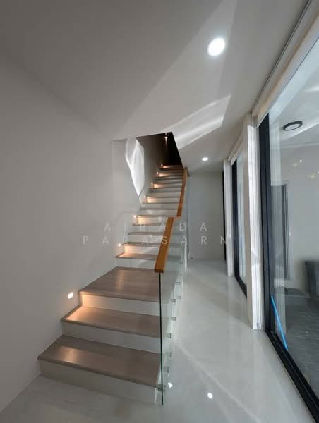 บ้านเดี่ยว ซอยลาซาล 43, กรุงเทพ, บางนาใต้, บางนา, กรุงเทพ, 240 ตร.ม., บ้านเดี่ยว ให้เช่า, โดย Airada Parasarn, 500165560 - DDproperty.com