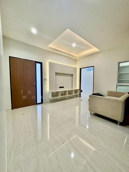 Villette City Pattanakarn 38, Bangkok, Phatthanakan Road, Prawet, Prawet, Bangkok, 3 Bedrooms, 300 sqm, Townhouse For Sale, by Thananthorn Wongvarnkaseam, 500165583 - DDproperty.com