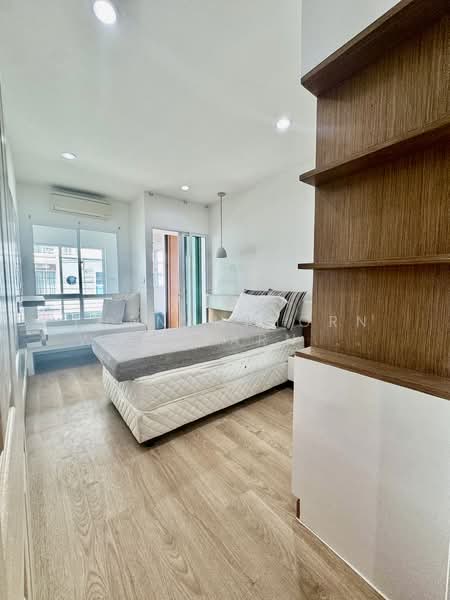 Villette City Pattanakarn 38, Bangkok, Phatthanakan Road, Prawet, Prawet, Bangkok, 3 Bedrooms, 300 sqm, Townhouse For Sale, by Thananthorn Wongvarnkaseam, 500165583 - DDproperty.com