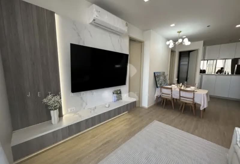 Noble State 39, Bangkok, 35 Soi Sukhumvit 39, Khlong Tan Nua, Watthana, Bangkok, 2 Bedrooms, 61 sqm, Condo For Rent, by Jetsada Theamphet, 500165585 - DDproperty.com