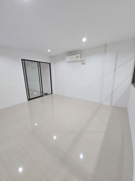 ให้เช่า, Bangkok, Sai Kong Din, Khlong Sam Wa, Bangkok, , 230 sqm, Shophouse For Rent, by อรุณ อเนกคุณะ, 500165590 - DDproperty.com