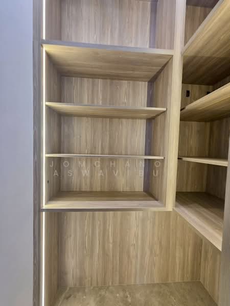 Scope Langsuan, Bangkok, Soi Lang Suan, Lumphini, Pathum Wan, Bangkok, 2 Bedrooms, 155 sqm, Condo For Sale, by Jomchanok Aswavibul, 500165593 - DDproperty.com