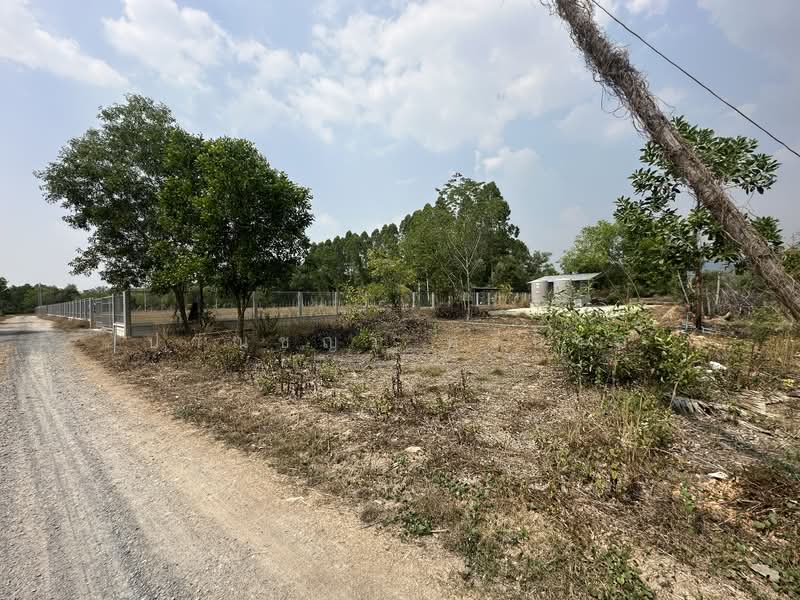 ขาย - ขายที่ดิน ใกล้โรงเรียนเตรียมทหาร ตำบลศรีกะอาง อำเภอบ้านนา จังหวัดนครนายก เนื้อที่ 5 ไร่ 1งาน, นครนายก