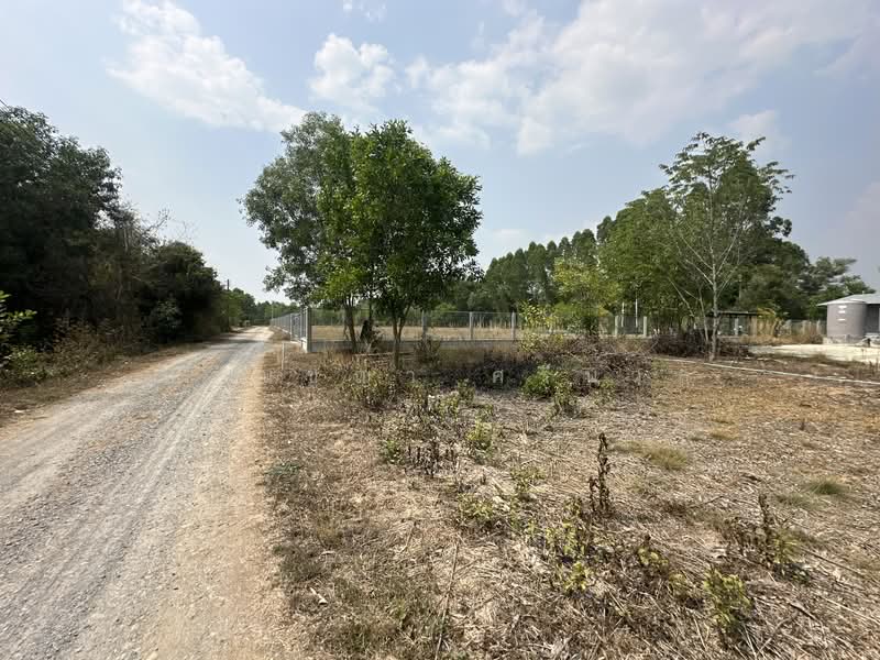 ขาย - ขายที่ดิน ใกล้โรงเรียนเตรียมทหาร ตำบลศรีกะอาง อำเภอบ้านนา จังหวัดนครนายก เนื้อที่ 5 ไร่ 1งาน, นครนายก